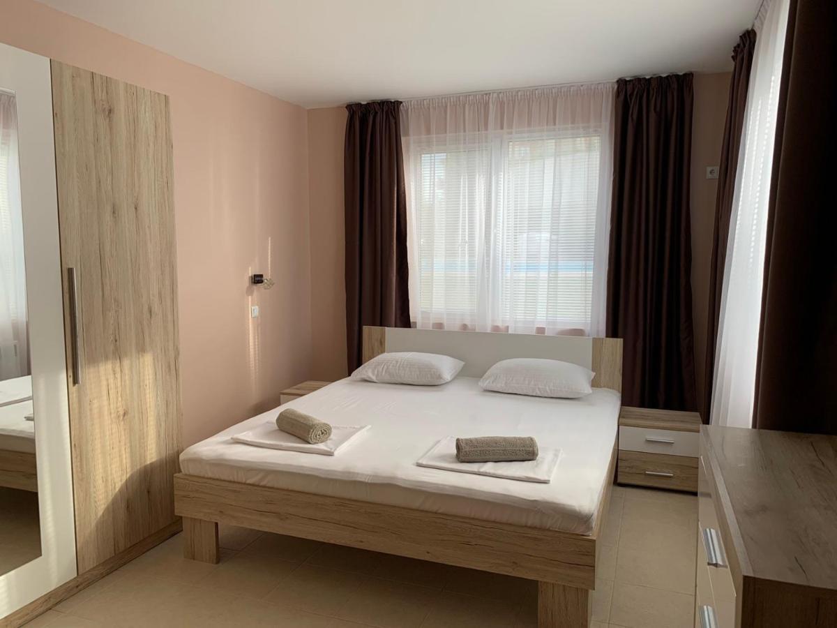 Villa Rouge - Apartment Victoria Созополь Екстер'єр фото