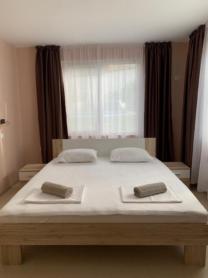 Villa Rouge - Apartment Victoria Созополь Екстер'єр фото